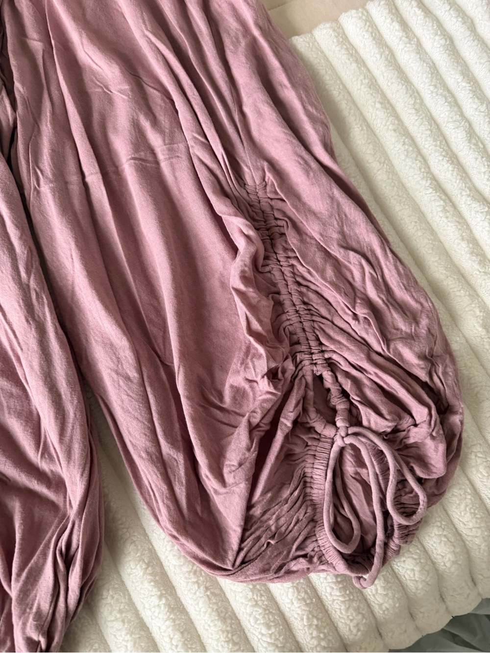 Urban Outfitters Mauve Drawstring Ruched cropped jogger pants - Picture 5 of 6